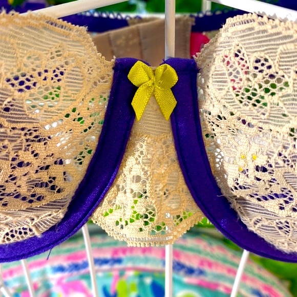 Cosmopolitan purple chartreuse lacy bra - Picture 2 of 7